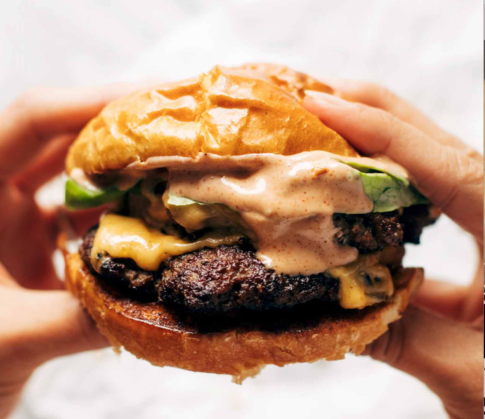 Hjemmelavet burger dressing en gourmet oplevelse [2024]