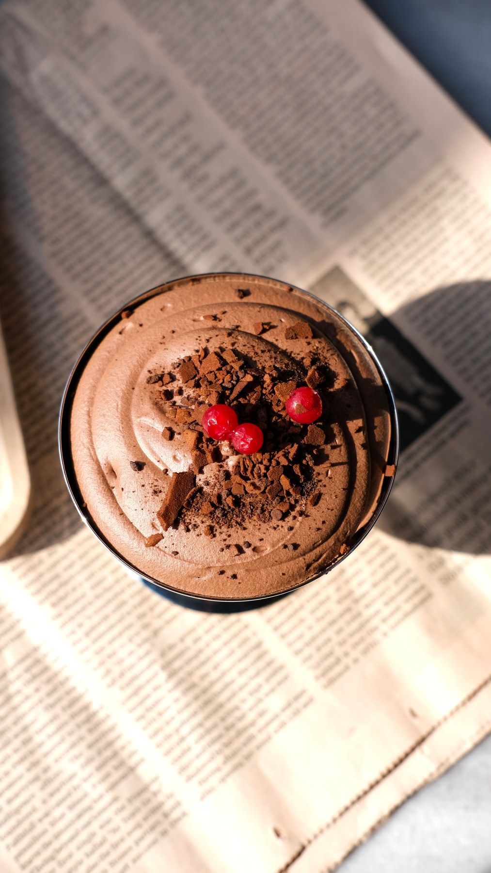 Chokolademousse med mørk chokolade, havsalt og græskarkerneolie